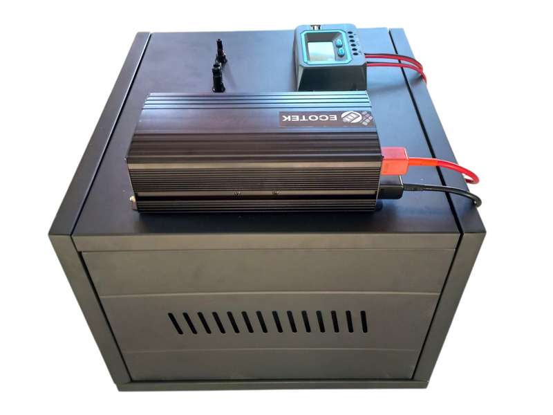 SD017 ECOTEK Solar Off Grid System. Pure Sign 2.5KW Inverter. Batteries 2 x100Ah .S/Panels 100Wx4