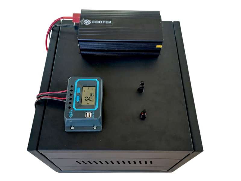 SD017 ECOTEK Solar Off Grid System. Pure Sign 2.5KW Inverter. Batteries 2 x100Ah .S/Panels 100Wx4