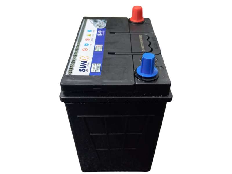 FB0205 SunX 615 - Auto Battery 12 Volt 36Ah with OLD Battery. Plus R220 without OLD Battery.