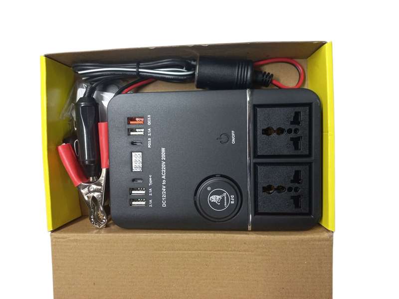 SA019  EJC - Car/ Home Inverter Cigarette Lighter plug 12/24 Volt 200 Watt.
