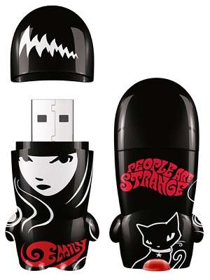 Emily the Strange - People Are Strange MIMOBOT¿¿
