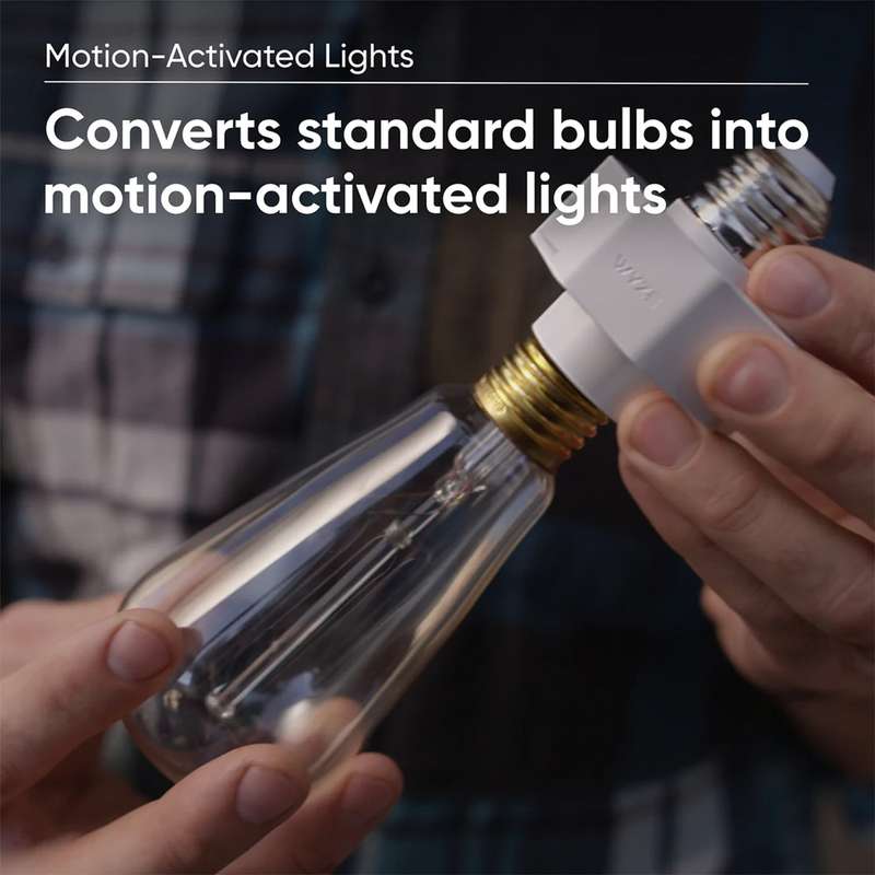 Wyze E26 Lamp Socket + Wyze Cam v3 Bundle