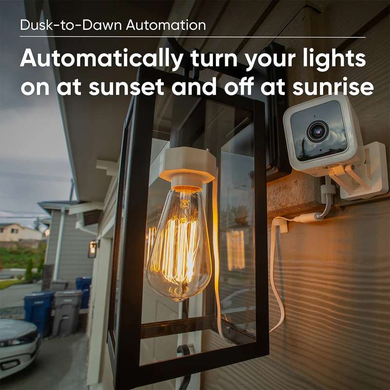 Wyze E26 Lamp Socket + Wyze Cam v3 Bundle