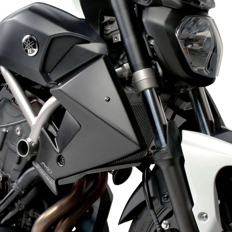 PUIG - Yamaha MT-07 (14-16) - Black Radiator Side Panels