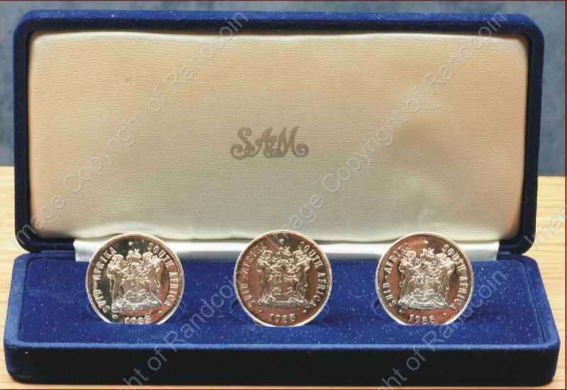 1988_Silver_R1_Proof_3_coin_set_box_velvet_ob