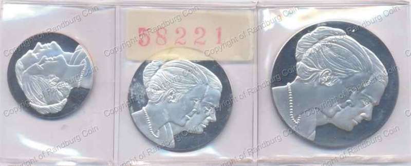 Sweden_Silver_Coronation_Carl_Gustaf_and_Sylvia_Set_ob.jpg