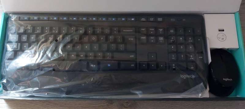 Logitech Mouse and Keyboard bundle (MK345)
