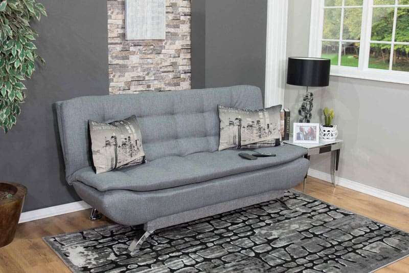 Classic Grey Sleeper couch - Tapestry - Silver legs - Easy to use