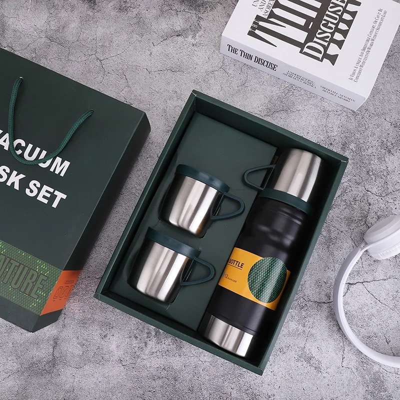 4 Piece Vacuum Thermos Insulated Stainless Steel Flask &amp; Cup Gift Set 750ml