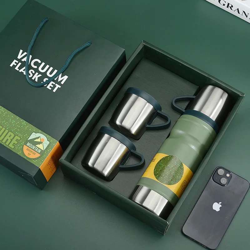 4 Piece Vacuum Thermos Insulated Stainless Steel Flask &amp; Cup Gift Set 750ml