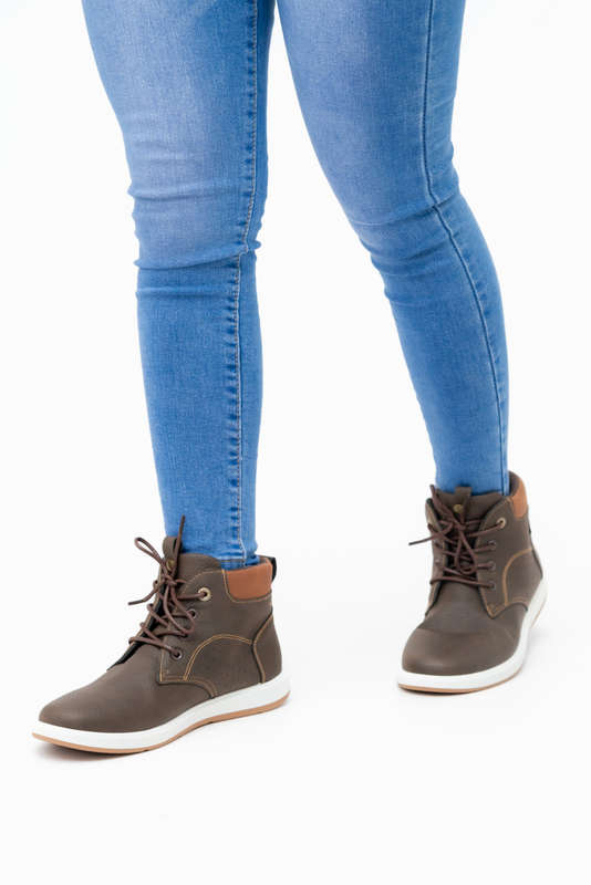 G.H Bass &amp; Co Sneaker Boots Lace Up