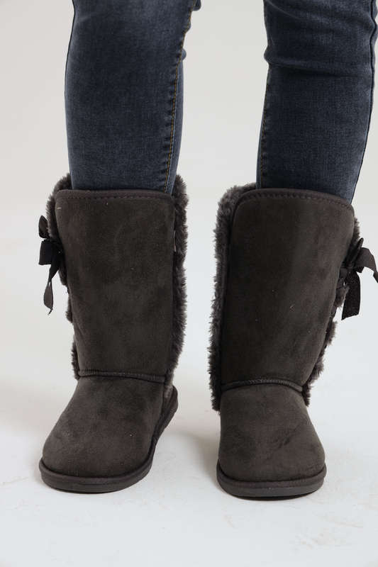 Ladies Flat Mid Calf Fur Lined Winter Boots