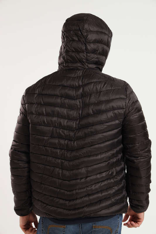 Mens Hooded Puffer Jacket With Easy Carry Bag