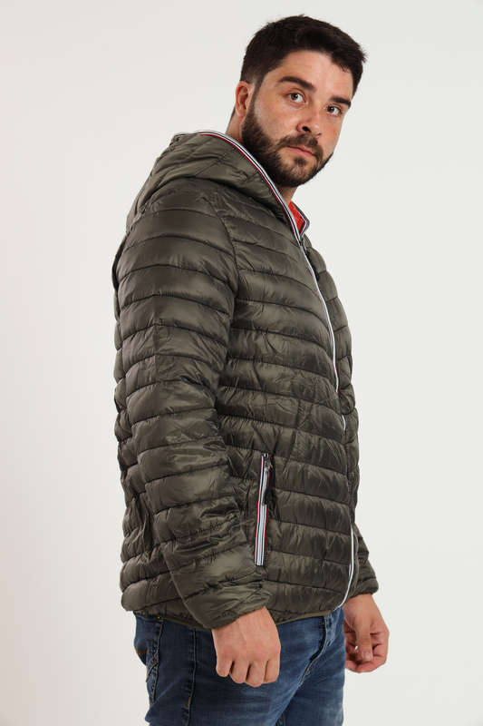 Mens Hooded Puffer Jacket With Easy Carry Bag