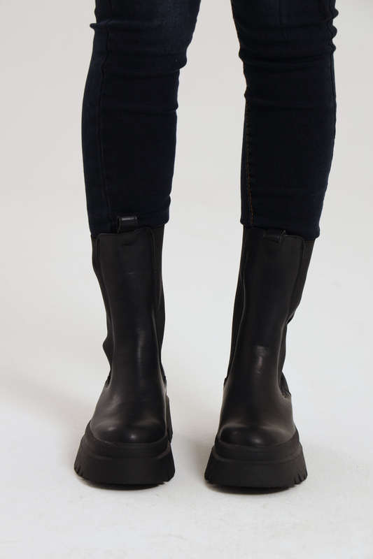 NewYorker Ladies Black Chelsea Boots Mid Length
