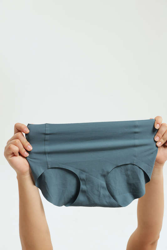 Senza® Ladies 3 Pack Seamless Full Cover No Show Panties