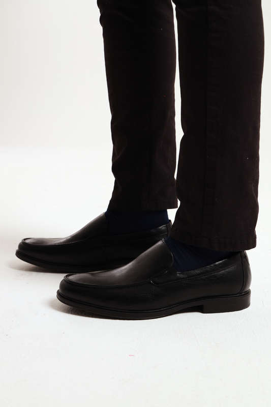 Van Heusen Men's Memory Foam Casual Formal Slip-On Black Shoes