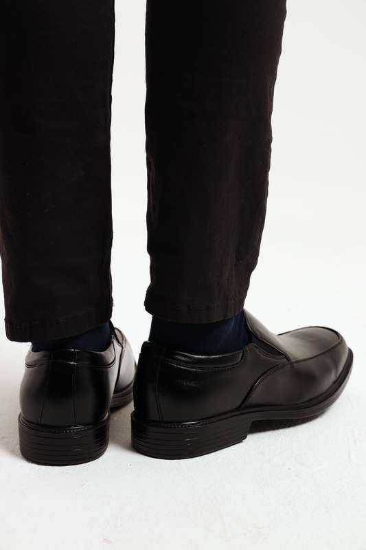 Van Heusen Men's Memory Foam Casual Formal Slip-On Black Shoes