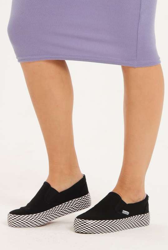Mudd Ditzy Floral Casual White Slip-On Sneakers For Ladies