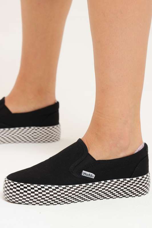 Mudd Ditzy Floral Casual White Slip-On Sneakers For Ladies