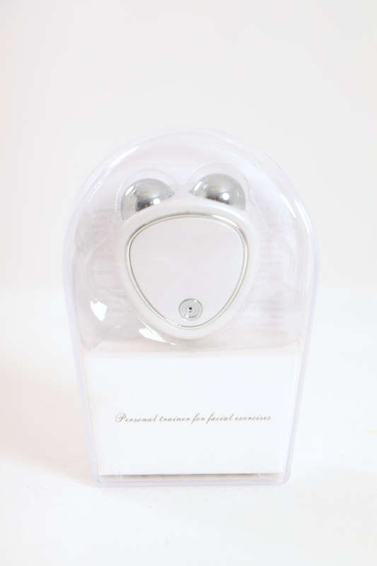 EMS Microcurrent Facial Rejuvenation Device Fine Line Removal Rechargeable Facial Massage