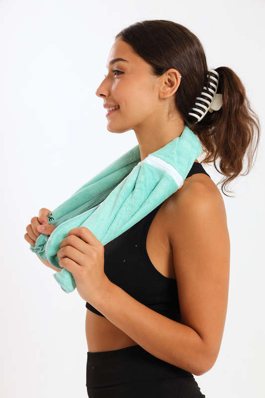 Gym Yoga Training Towel With Zipper Pocket 400mm x 900mm
