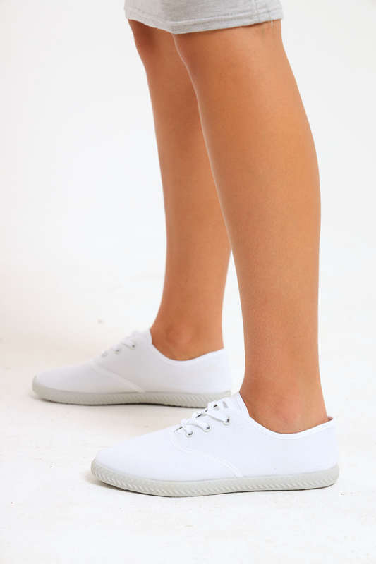 Senza® Women's Low Top Canvas Sneakers