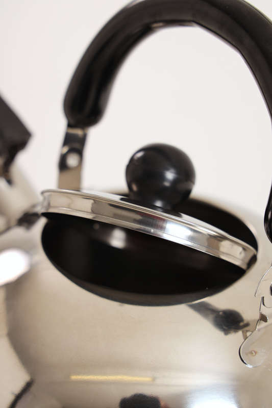 Stainless Steel Whistling Kettle - 2L