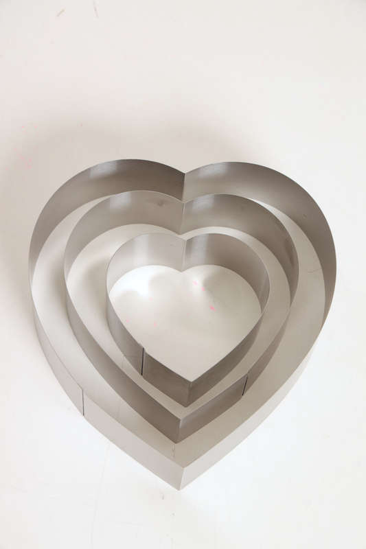3 Piece Stainless Steel Heart-Shaped Cake Ring Baking Set