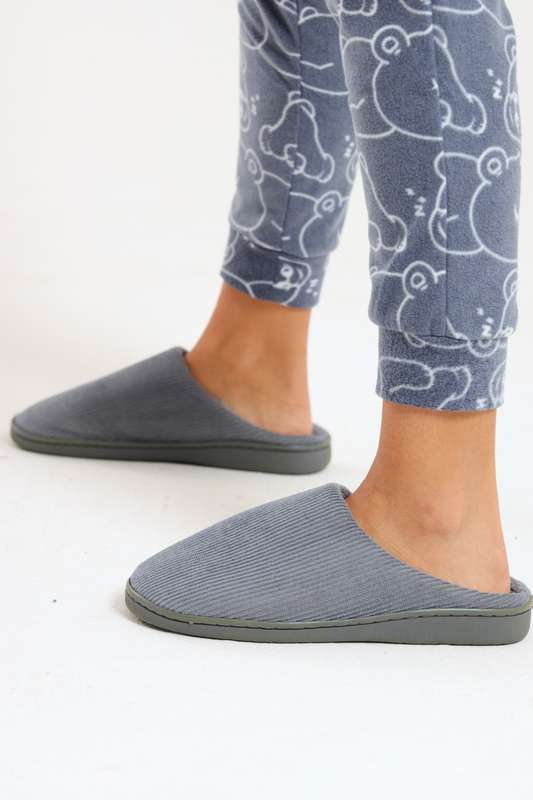 Ladies Cozy Plush Winter Bedroom Slippers