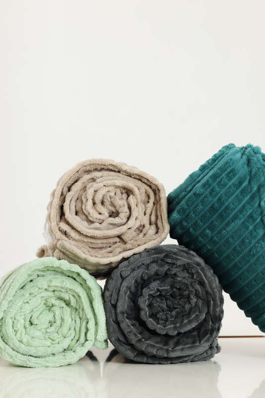 Pierre Cardin Ribbed Luxury Throw XL 180cm x 200cm