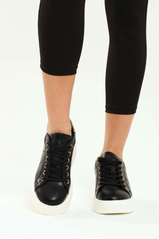 Ladies Platform Lace Up Sneaker