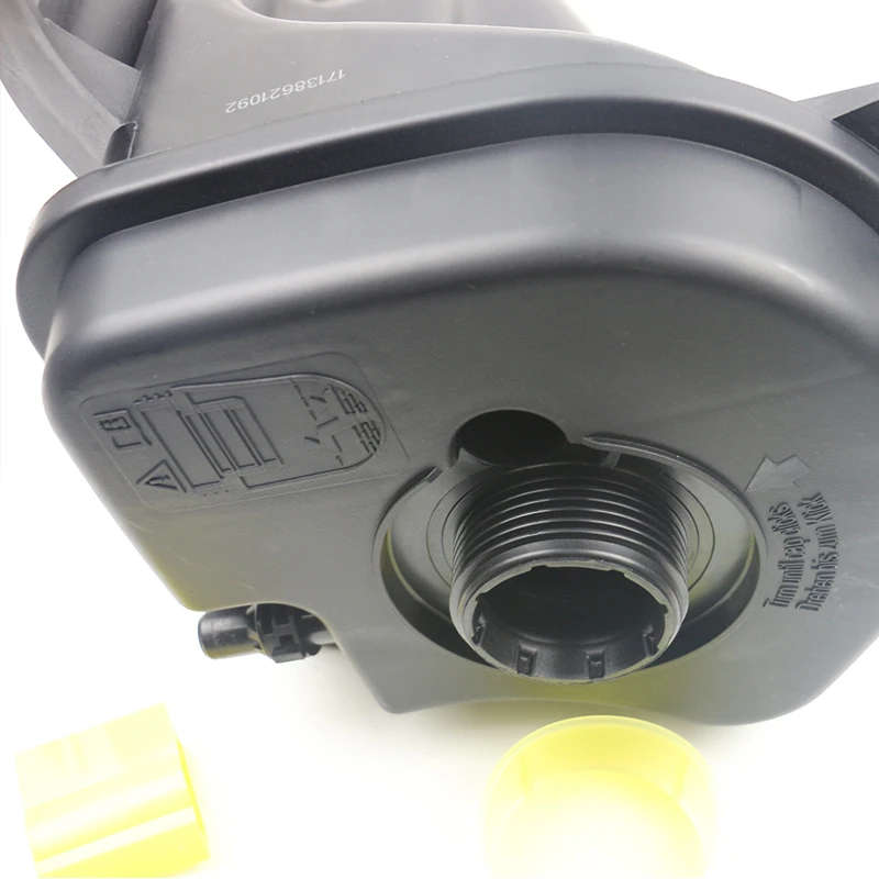 Storage Tank Water Tank With Cap for BMW X5 E70 3.0d X6 E71 X6 E72 N57