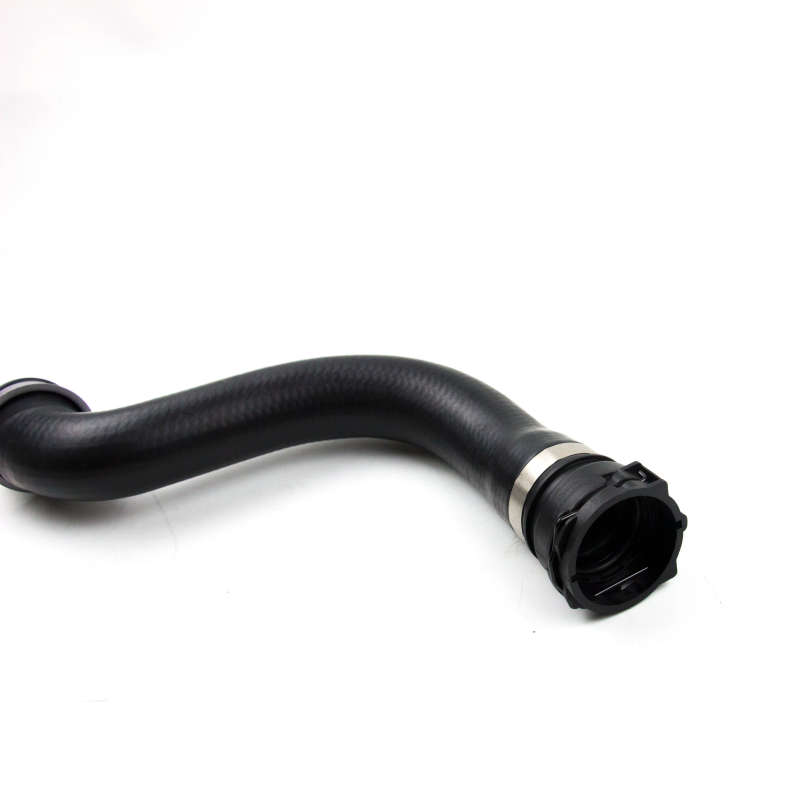 Water Tank Connection Upper Water Hose 2045018782 For Mercedes Benz C/E/CLS/GLK