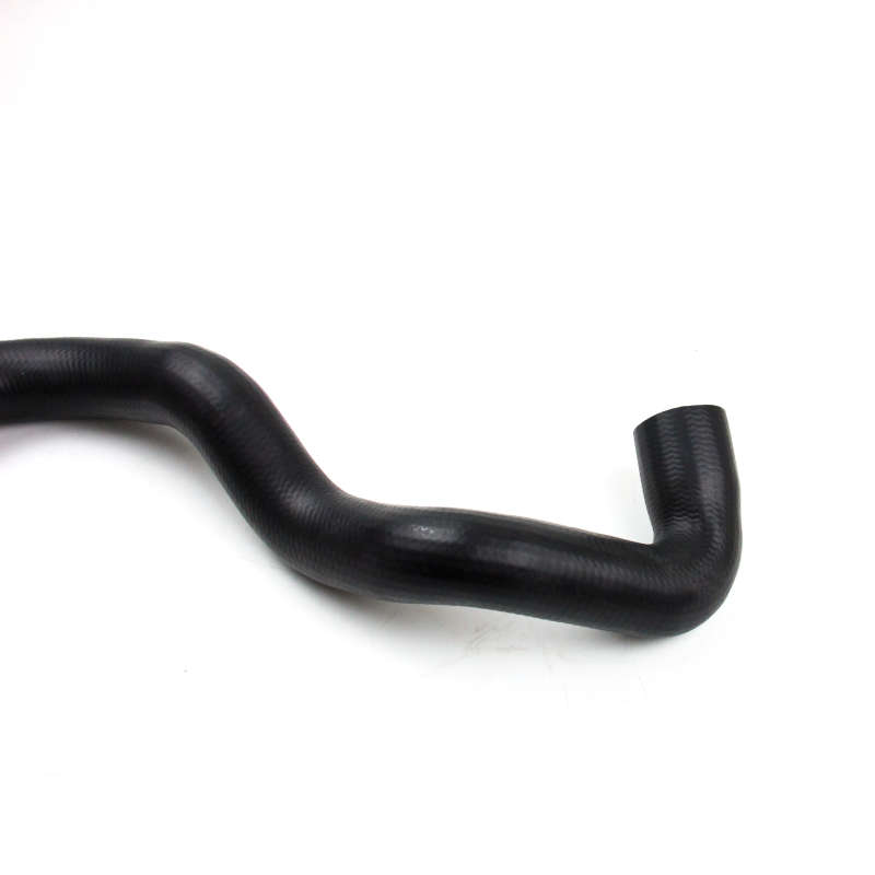 Water Tank Connection Water Hose For Mercedes Benz E220/240/300 Rubber Water Hose Pipe