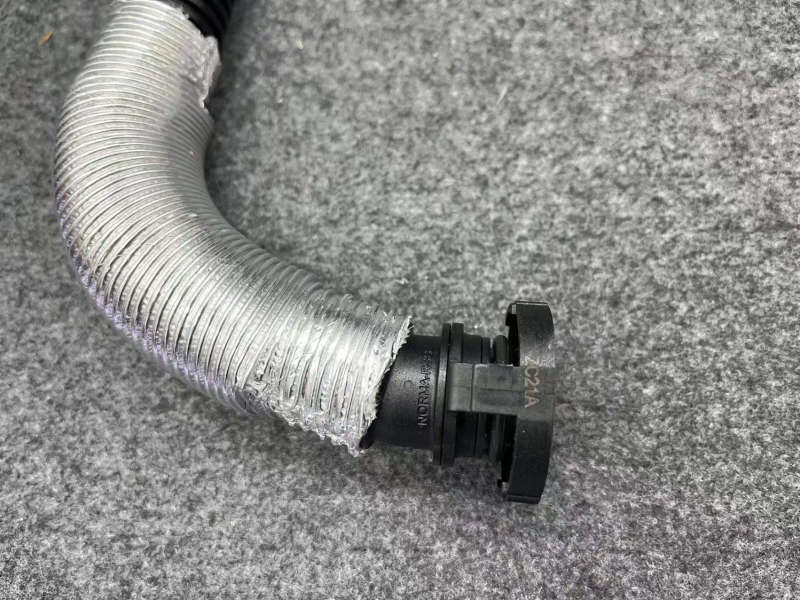 Oil Water Separator Vent Hose Exhaust Pipe For Passat B6 B7 Golf 6 MK6 Tiguan A3 8P A4 B8 A5 Q5