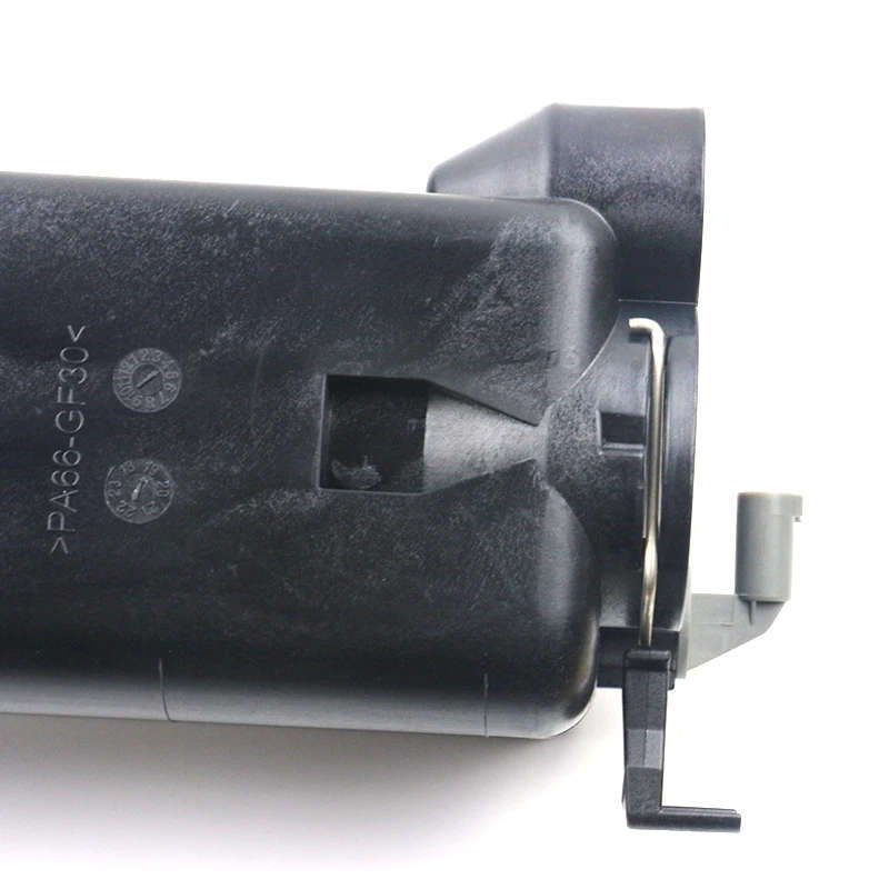 Expansion Water Tank For BMW 3 39; E46 X3 E83 X5 E53 Z4 E85 E86