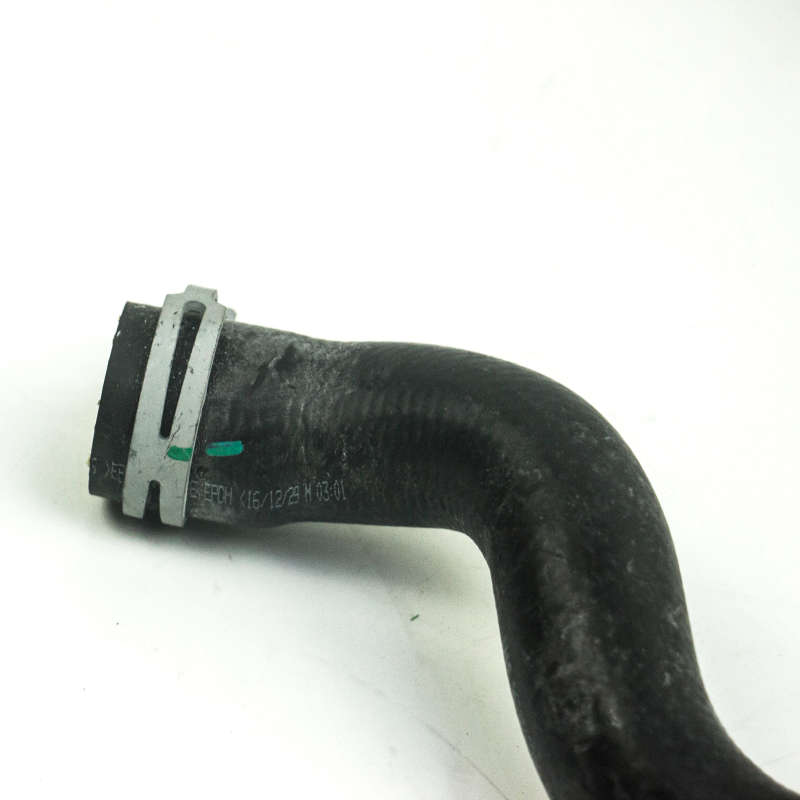 Water Tank Connected To New Water Supply Pipe For Peugeot 208 2008 Citroen C3XR C4 M44 1.6T