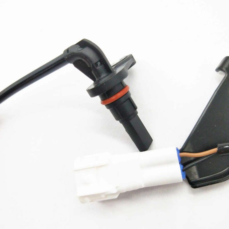 2pcs Rear Left and Rear Left ABS Sensor Wheel Speed Sensor For Toyota Hilux 2015 UP