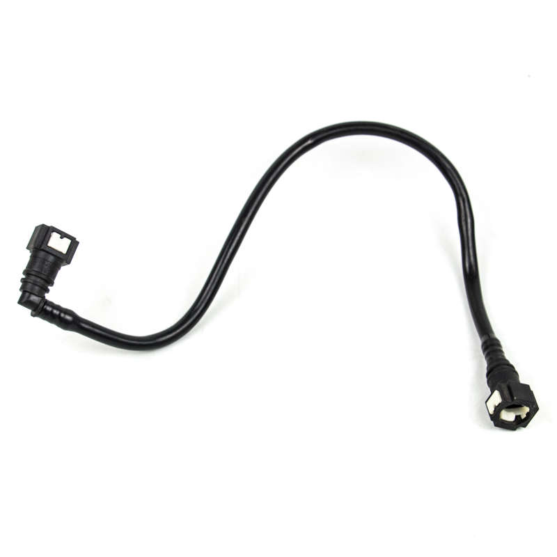 Fuel Supply Pipe Short 15732C For Auto Dongfeng Citroen R33 New Elysee 16V