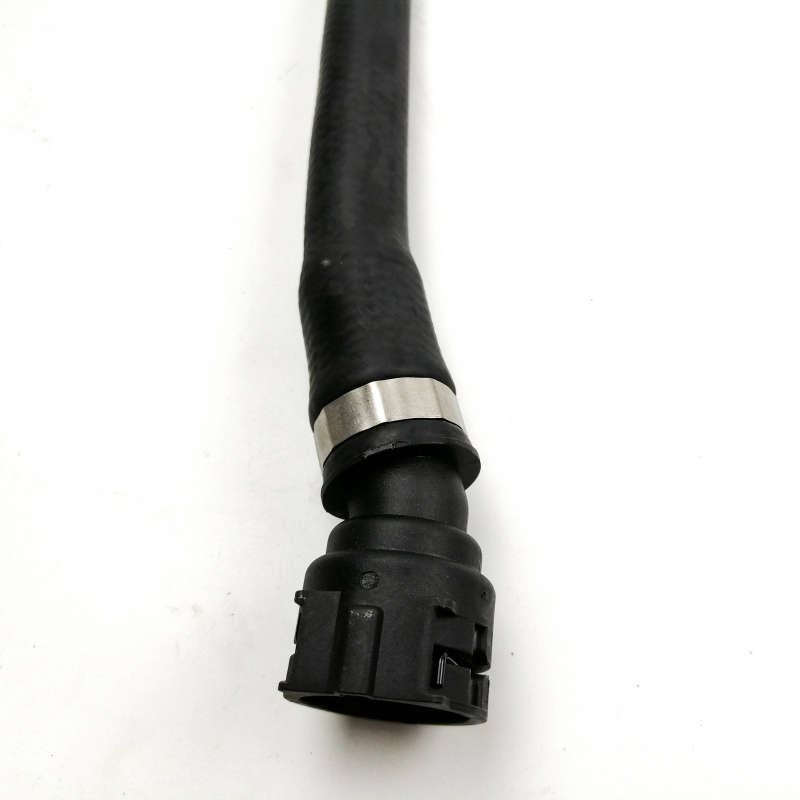 64213400417 Auxiliary Water Tank Connection Water Pipe For BMW X3 E83/E83 LCI
