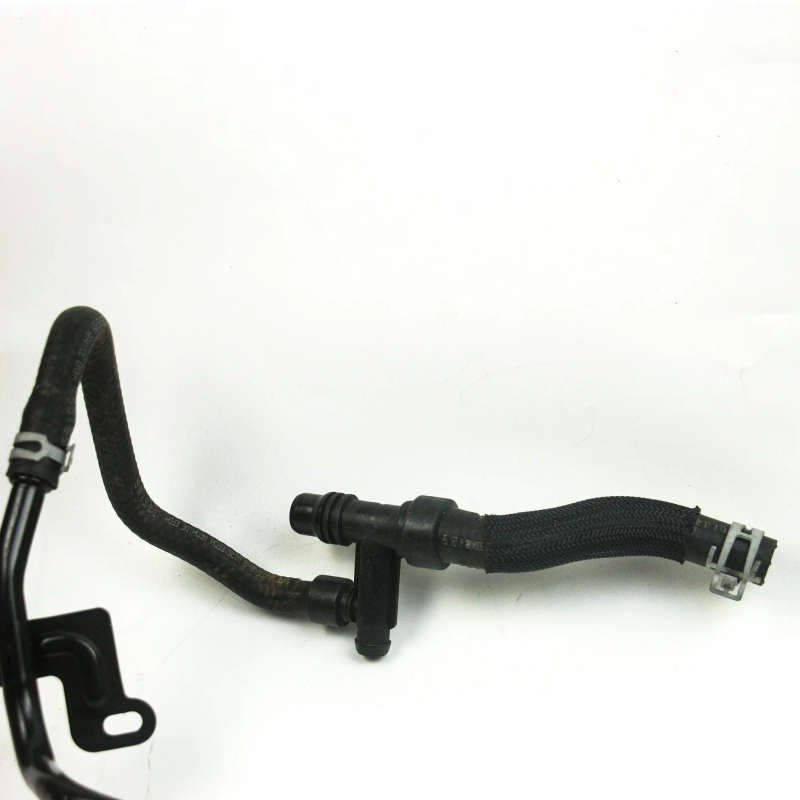 Radiator Water Pipe 9801078180 For Peugeot New 308 New 408 T93 1.8 Switch Connector Pipe