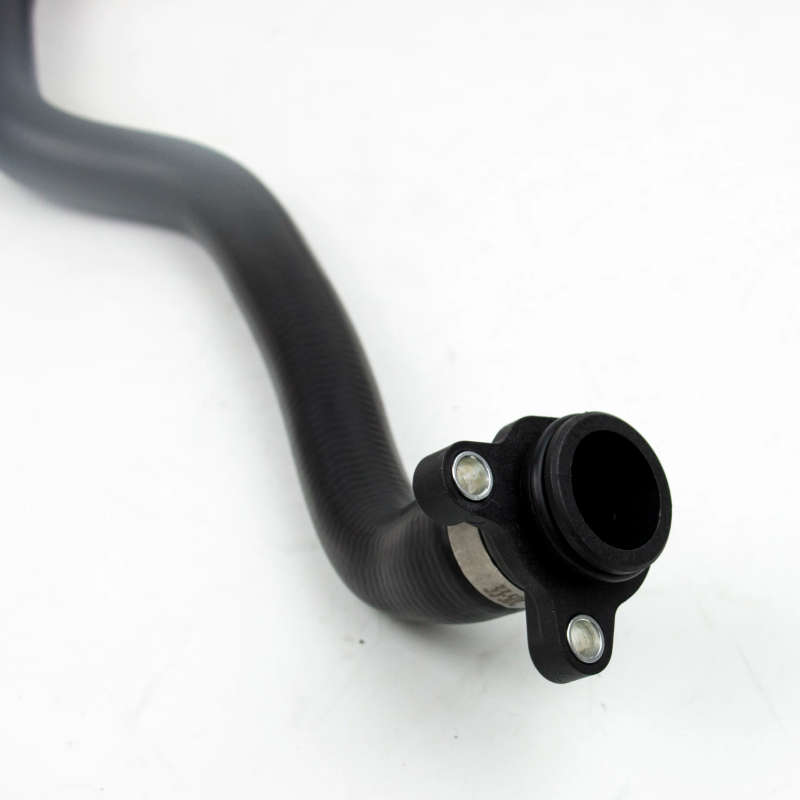 Engine Connection Hose For BMW X5 E70 Cylinder Head Thermostat Connection Flexible Hose