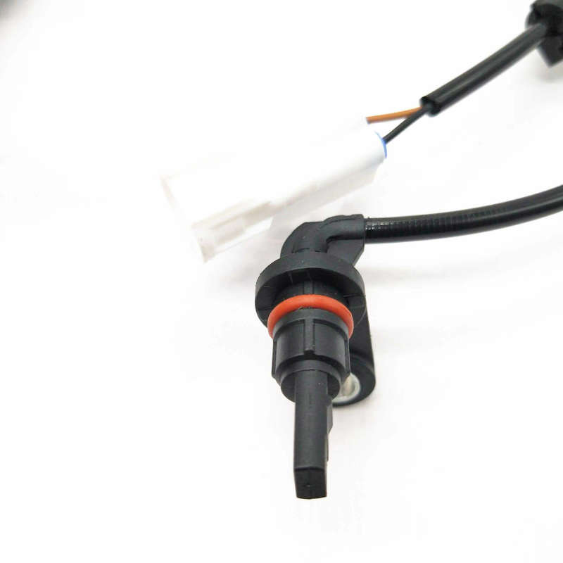 ABS Wheel Speed Sensor Front Left For Toyota Fortuner Hilux