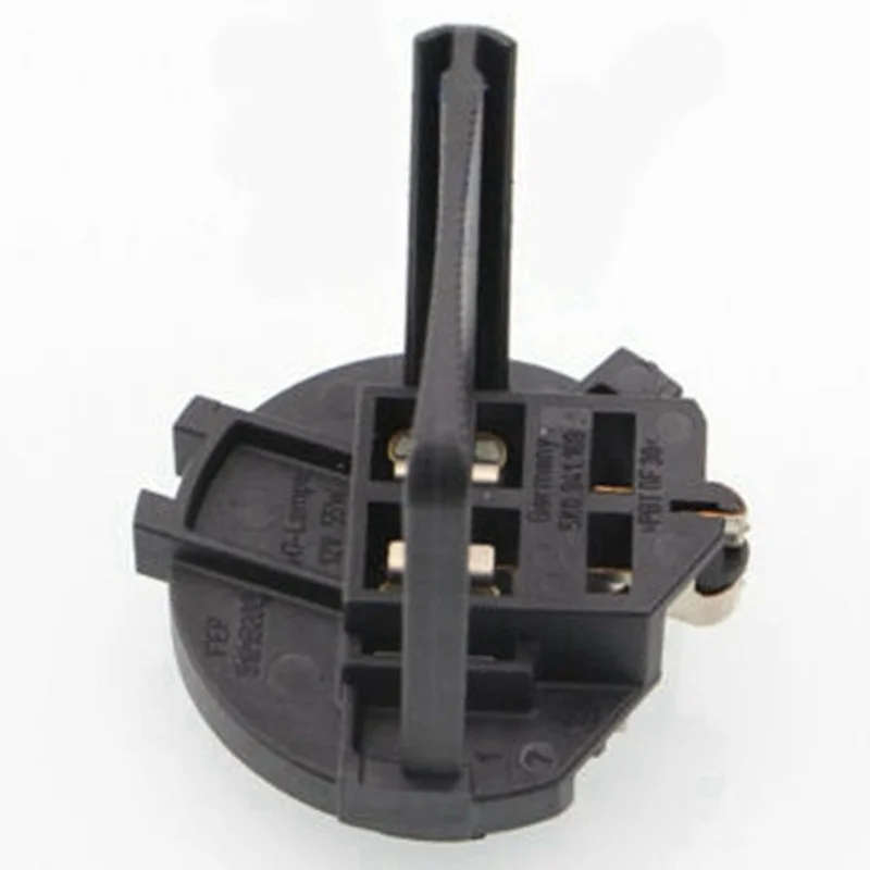 Halogen Lamp Holder Low Beam Head Light Base For Golf 6 MK6 7 MK7 Tiguan Touran Sharan Scirocco R
