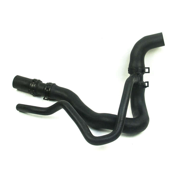 Water Tank Inlet Pipe 1351VX For Dongfeng Peugeot 508 Citroen C5 Radiator Inlet Pipe 2.3
