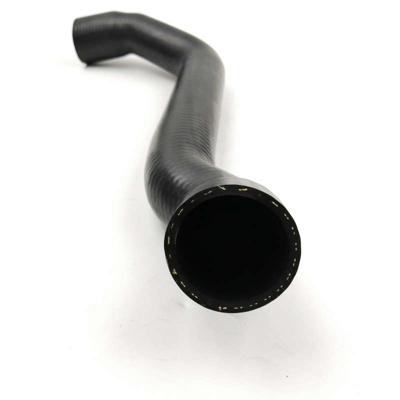 Water Tank Connection Lower Water Pipe For Mercedes Benz ML 500 4MATIC Rubber Water Hose