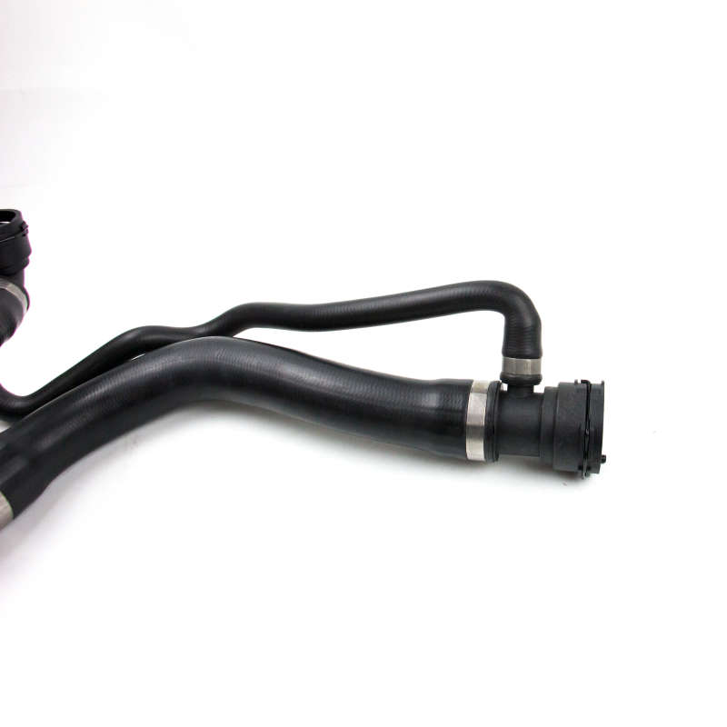 Upper Radiator Cooling Water Hose For BMW 545i 645Ci E60 E63 E64 545I 4.4L 2004-2005