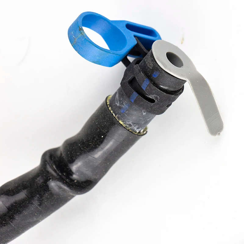 1343K4 9805975380 Turbocharger Coolant Water Hose 1.6T for Peugeot Citroen
