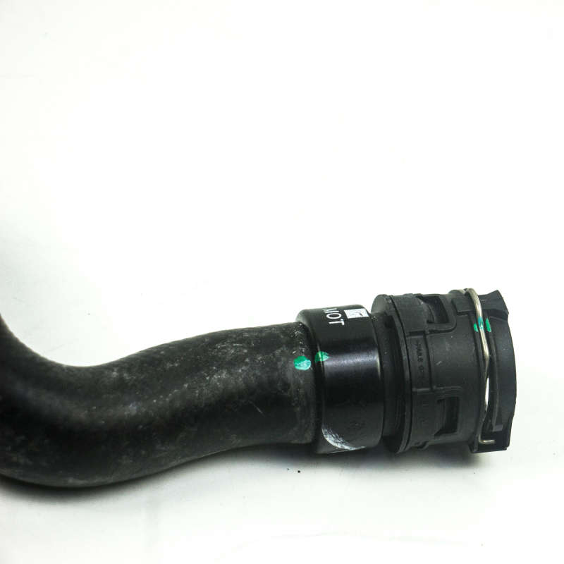 Water Tank Connected To New Water Supply Pipe For Peugeot 208 2008 Citroen C3XR C4 M44 1.6T